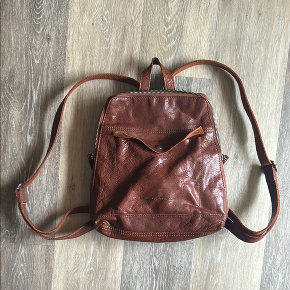 chestnut leather backpack Men's brown grained sturdy enough for the miles Rucksack No. 33 | Vintage